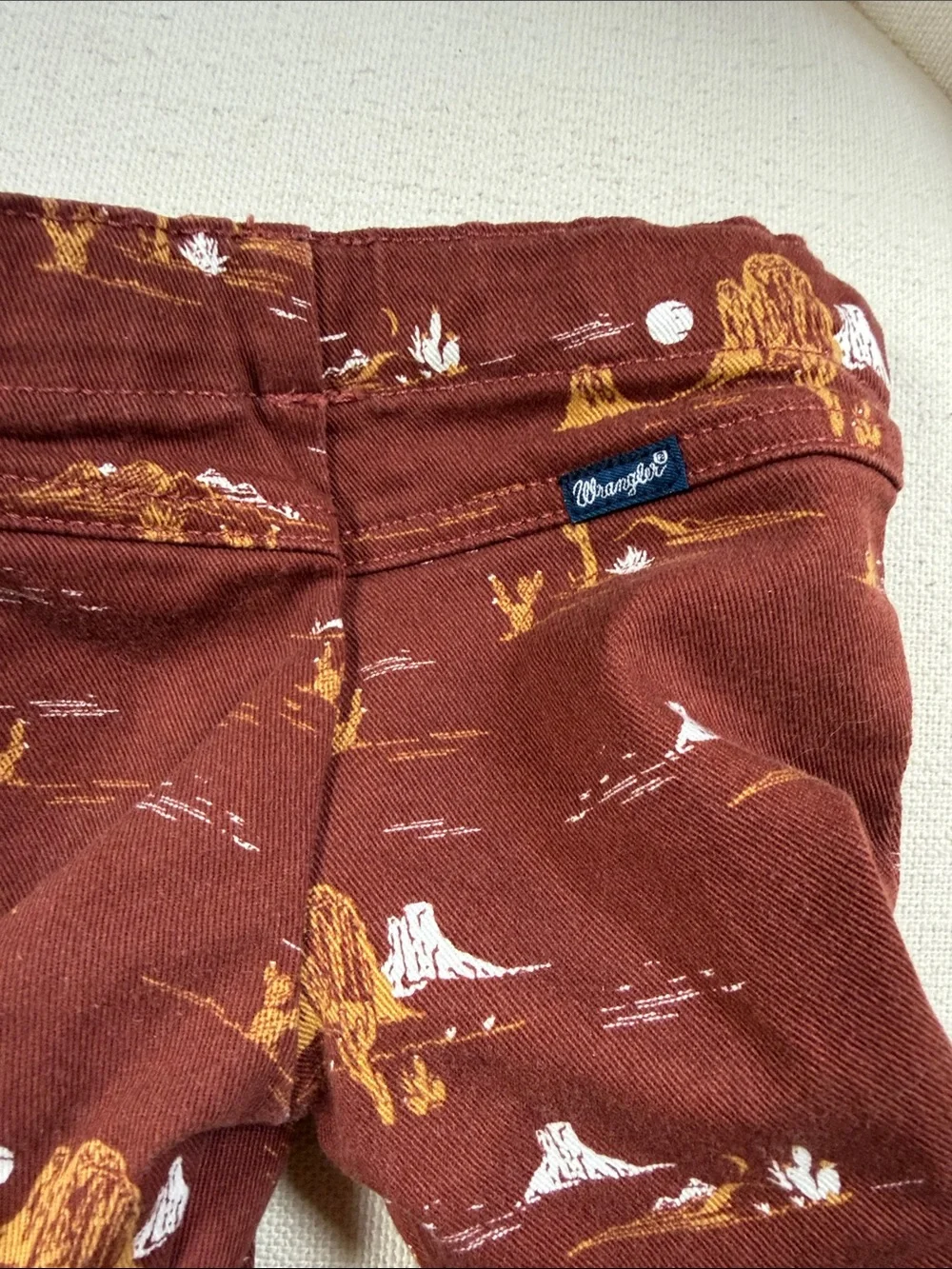 Toddler girls Wrangler Ruffled Leggings in Rust Brown. 12 mo